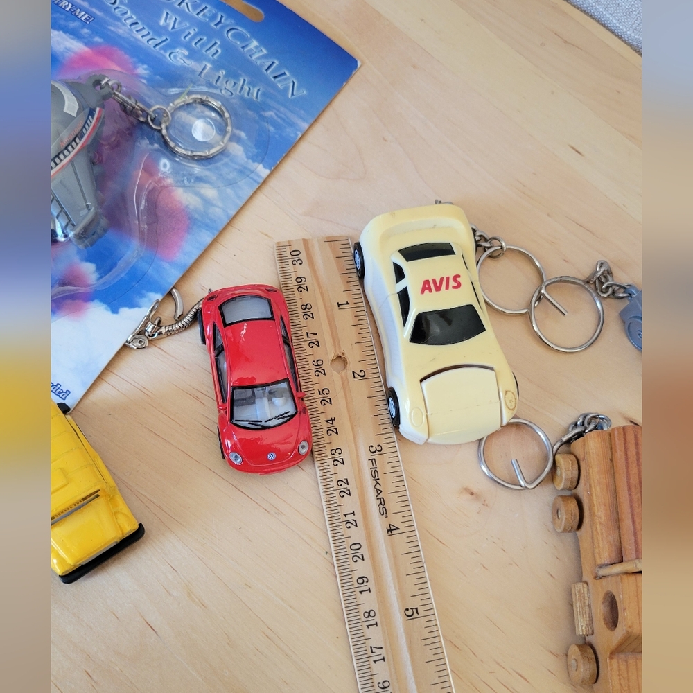 VTG 1990's Lot of 7 Car, Airplane,Train Keychain Keyring Classic LogoKey & Card - Picture 11 of 11